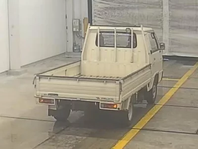 Mitsubishi DELICA TRUCK