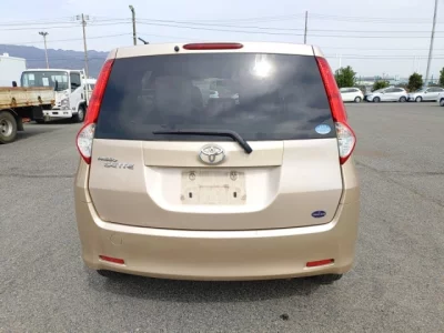 Toyota PASSO SETTE  с аукциона в Японии