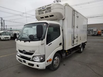 Hino DUTRO  с аукциона в Японии