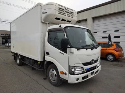 Hino DUTRO  с аукциона в Японии