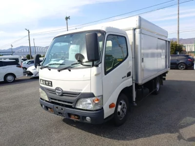 Hino DUTRO  с аукциона в Японии
