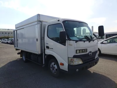 Hino DUTRO  с аукциона в Японии
