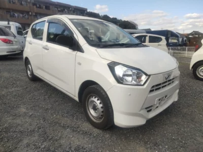 Daihatsu MIRA E S