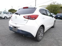 Mazda DEMIO лот № 16602 оценка 3.5  с аукциона в Японии 2