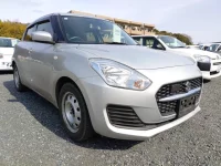 Suzuki SWIFT лот № 12894 оценка 3.5  с аукциона в Японии 1