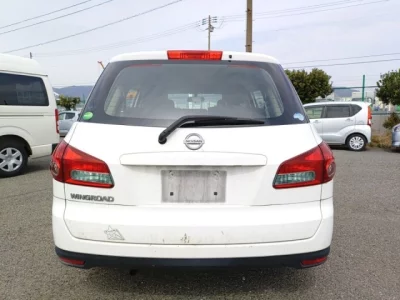 Nissan WINGROAD