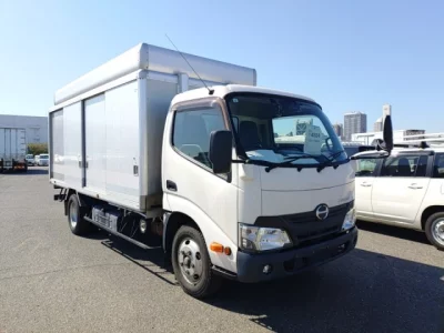 Hino DUTRO  с аукциона в Японии