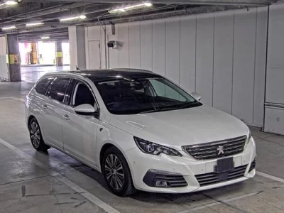 Peugeot 308  с аукциона в Японии
