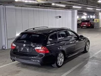 BMW 3-Series лот № 97 оценка 4  с аукциона в Японии 1