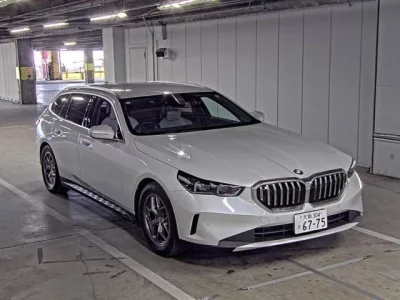 BMW 5-Series  с аукциона в Японии