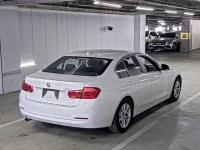 BMW 3-Series лот № 809 оценка 3.5  с аукциона в Японии 1