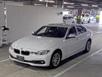 BMW 3-Series лот № 809 оценка 3.5  с аукциона в Японии 3
