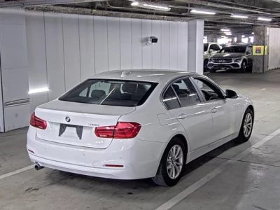 BMW 3-Series  с аукциона в Японии