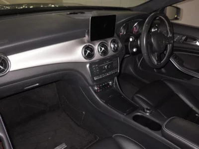 Mercedes-Benz GLA CLASS