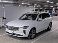 Volvo XC90 лот № 310 оценка 5  с аукциона в Японии 3