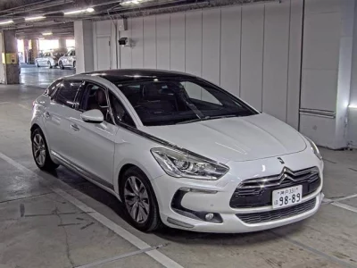 Citroen DS5  с аукциона в Японии