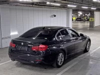 BMW 3-Series лот № 820 оценка 4.5  с аукциона в Японии 1