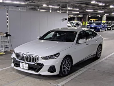 BMW 5-Series  с аукциона в Японии