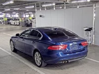 Jaguar XE лот № 107 оценка 3.5  с аукциона в Японии 4