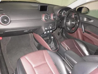 Audi A1  с аукциона в Японии