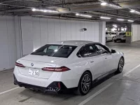 BMW 5-Series лот № 620 оценка 5  с аукциона в Японии 1