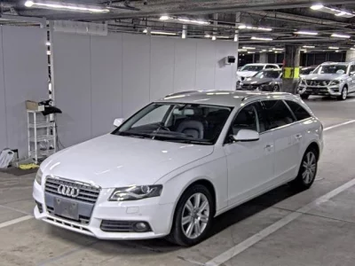 Audi A4  с аукциона в Японии