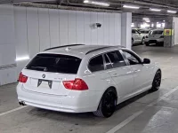 BMW 3-Series лот № 852 оценка 4  с аукциона в Японии 1