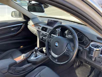 BMW 3-Series  с аукциона в Японии