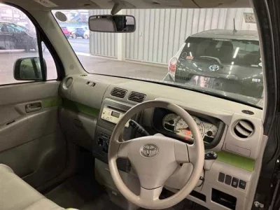 Toyota Pixis Space