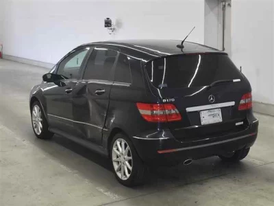 Mercedes-Benz B CLASS