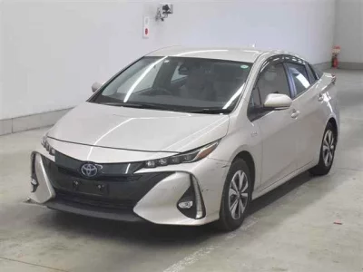Toyota Prius PHV