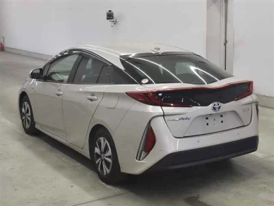Toyota Prius PHV