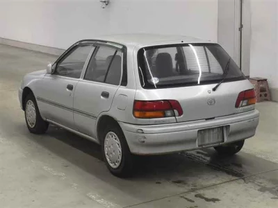 Toyota STARLET  с аукциона в Японии