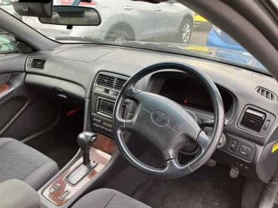 Toyota WINDOM  с аукциона в Японии