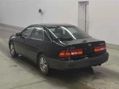 Toyota WINDOM  с аукциона в Японии