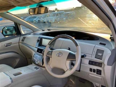 Toyota Estima Hybrid