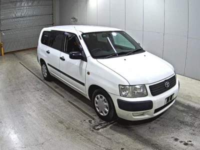 Toyota SUCCEED  с аукциона в Японии