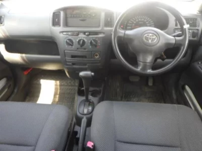 Toyota SUCCEED  с аукциона в Японии