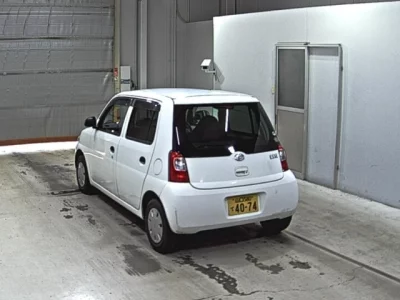 Daihatsu Esse