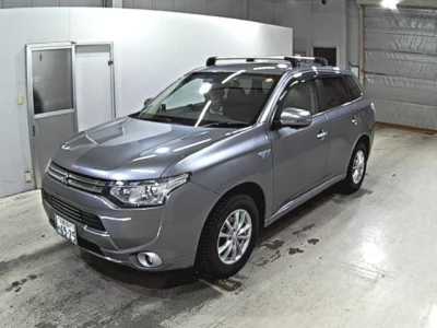 Mitsubishi OUTLANDER PHEV