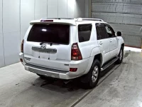 Toyota HILUX SURF лот № 1003 оценка 3.5  с аукциона в Японии 4