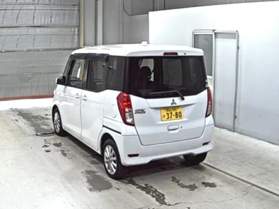 Mitsubishi EK SPACE