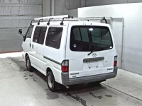 Mazda BONGO VAN лот № 9085 оценка 3.5  с аукциона в Японии 1