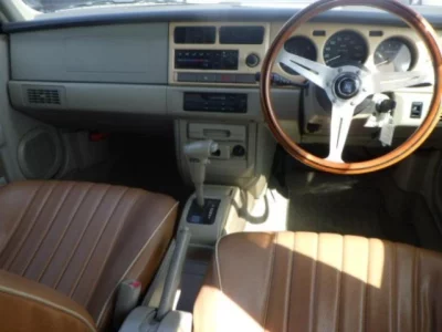 Nissan RASHEEN  с аукциона в Японии