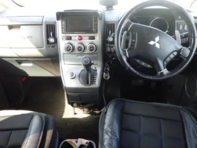 Mitsubishi DELICA D5