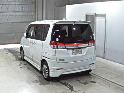 Mitsubishi DELICA D2