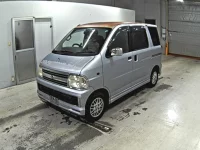 Daihatsu Atrai Wagon лот № 9205 оценка 3  с аукциона в Японии 3