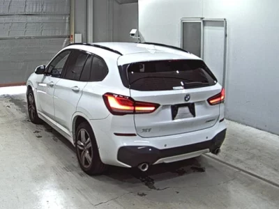 BMW X1  с аукциона в Японии