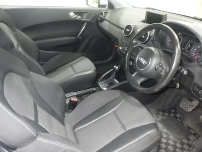 Audi A1  с аукциона в Японии