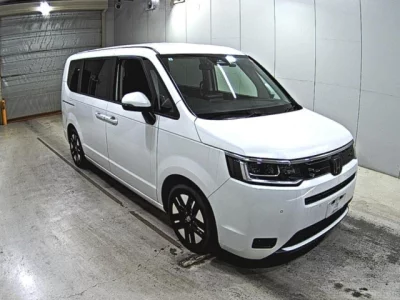 Honda STEP WAGON  с аукциона в Японии